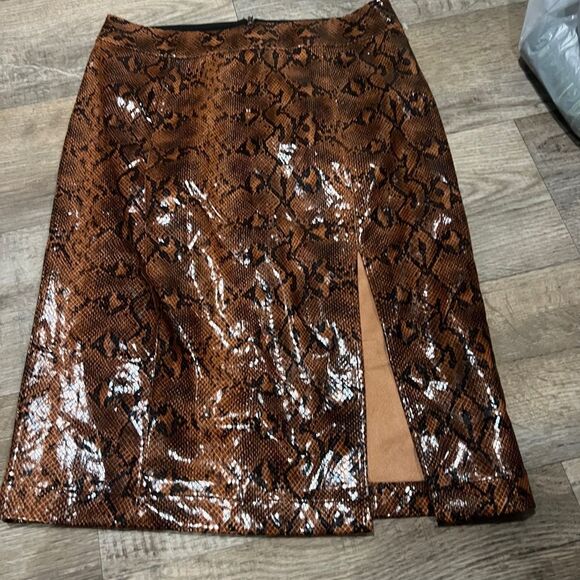 Express x Negin Mirsalehi Snakeskin Leather-like Midi Skirt 10 - Picture 9 of 14